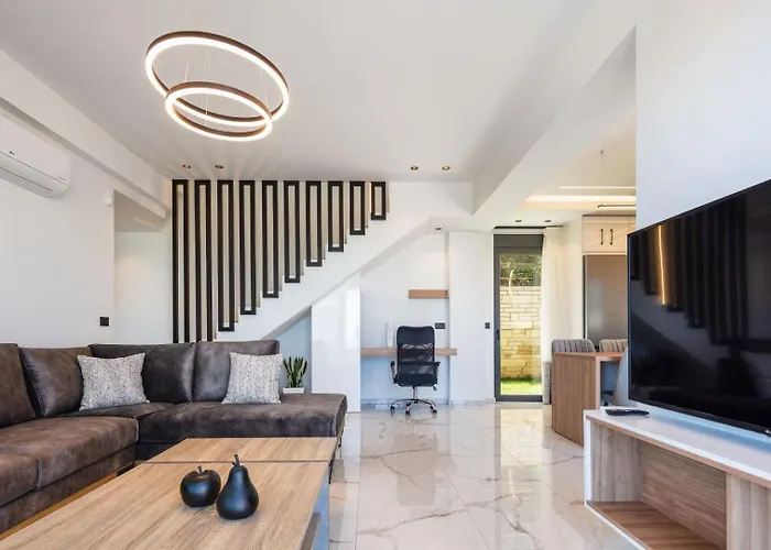 Four Horizons Luxury Villas