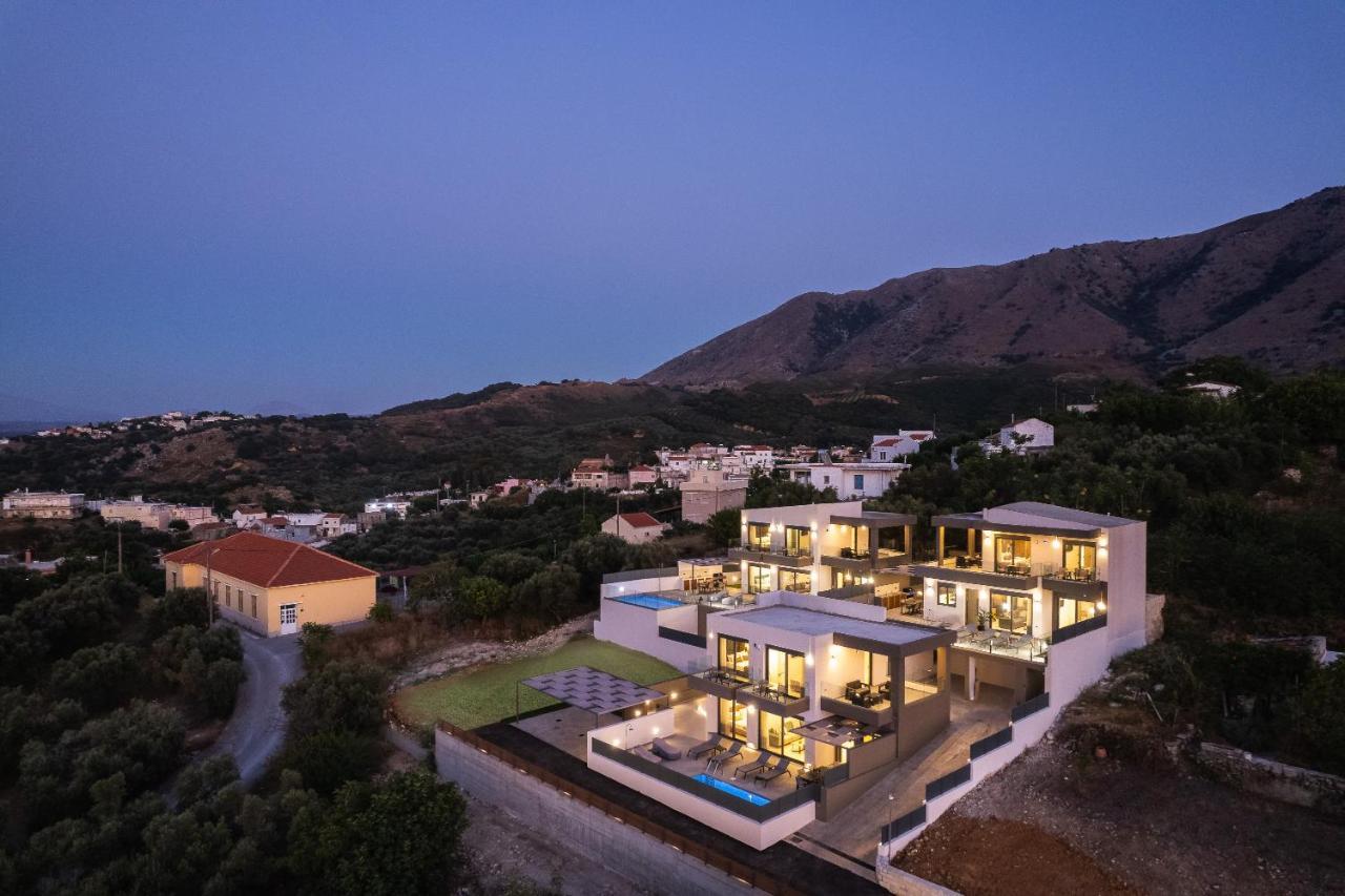 Four Horizons Luxury *